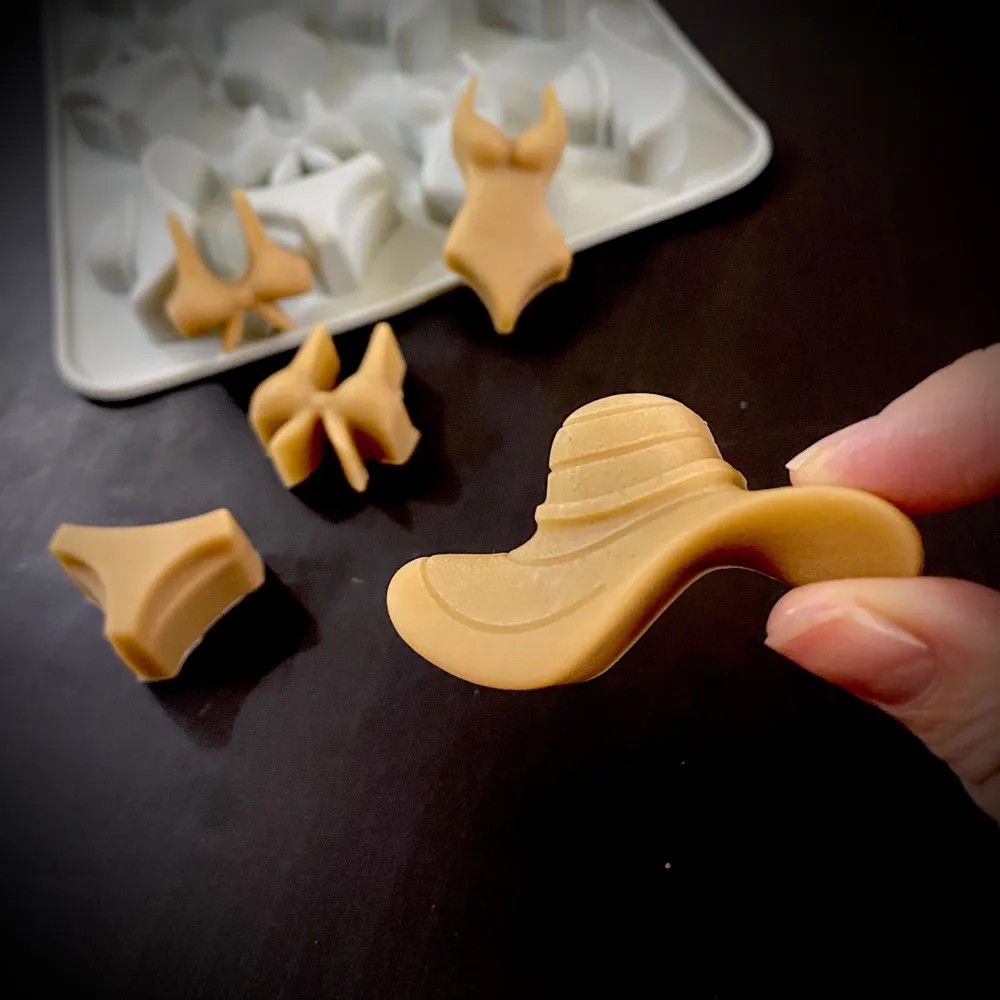 A Summer-Themed Beach Bikini M - đánh giá và giá Resin Art Guide