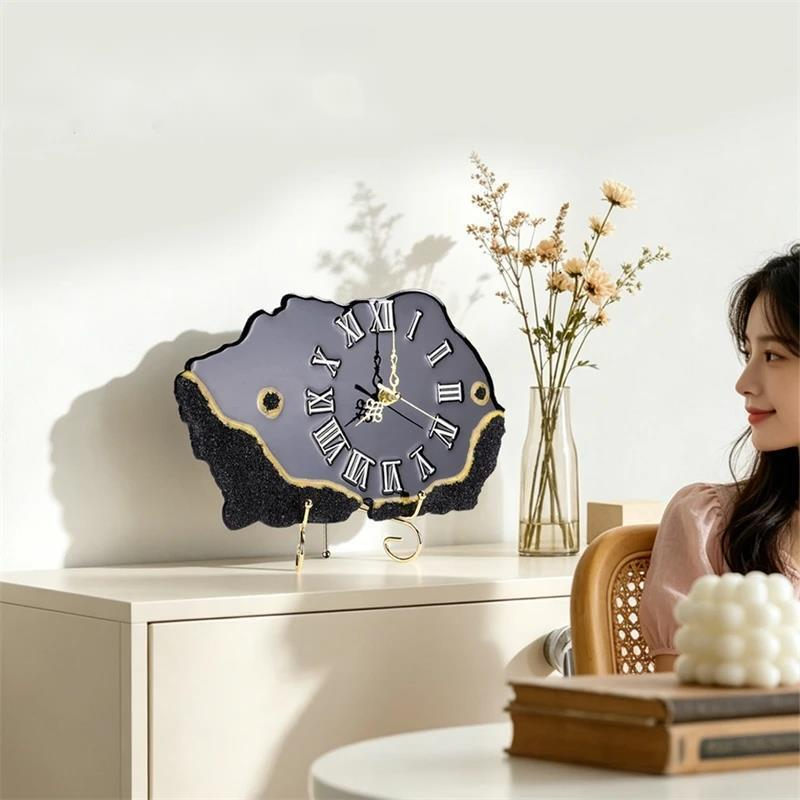 Black Crystal Chip Gold Edged  - đánh giá và giá Resin Art Clock