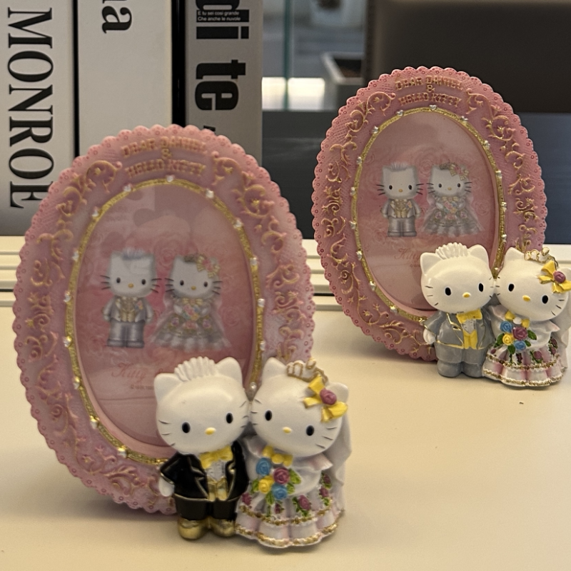 Sanrio Hello Kitty Resin Photo - đánh giá và giá Resin Art Frame