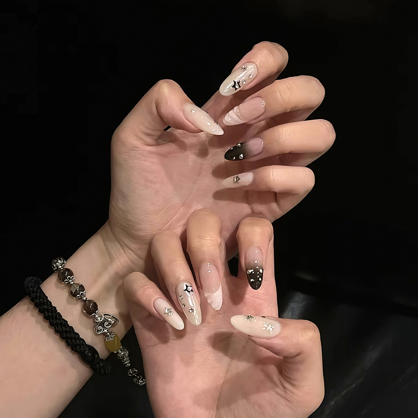 10pcs Almond Fake Nails Star G - đánh giá và giá Resin Art Glitter